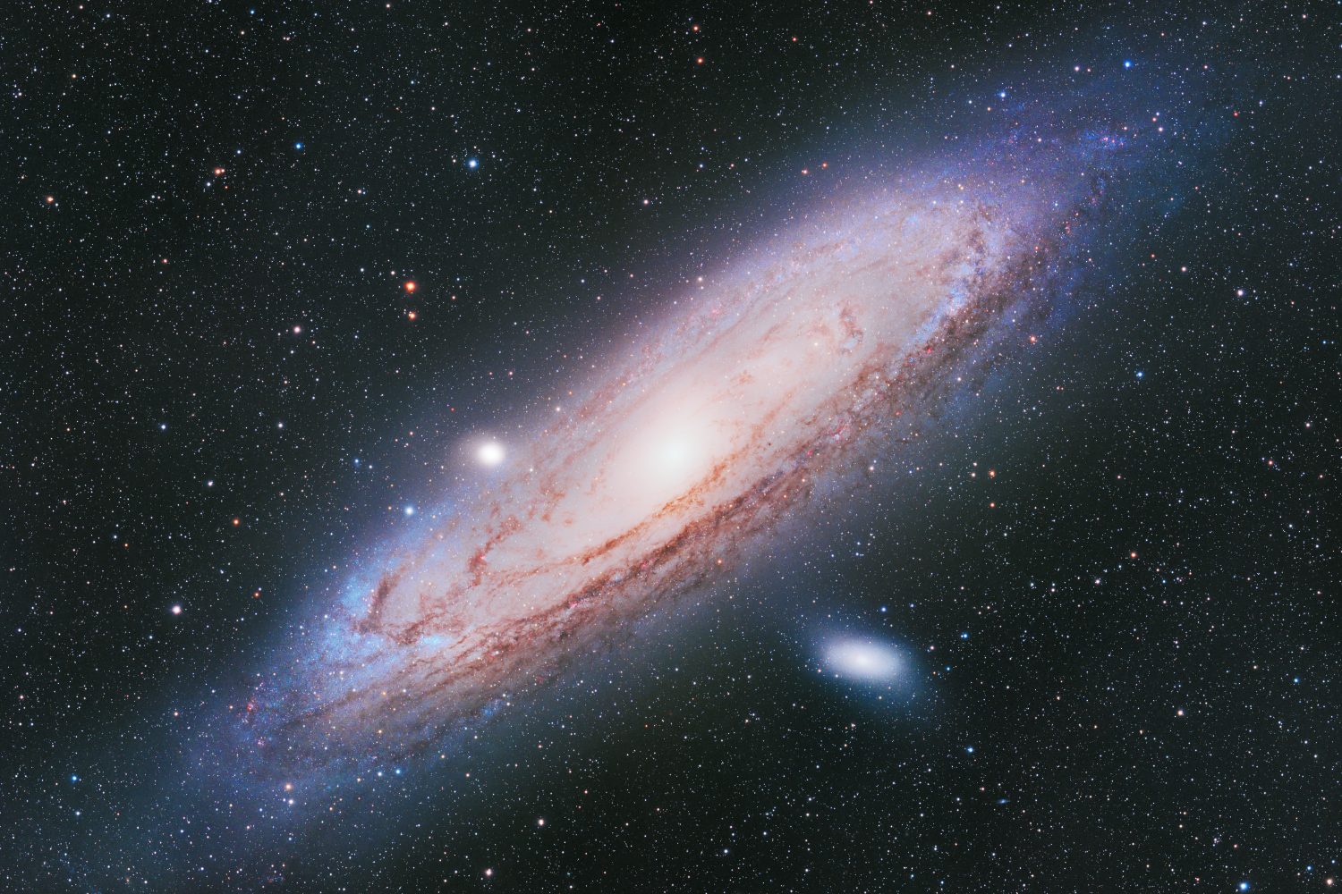 M31_6P-RGB_NoiseX_BlurX - V3 1laag kopie